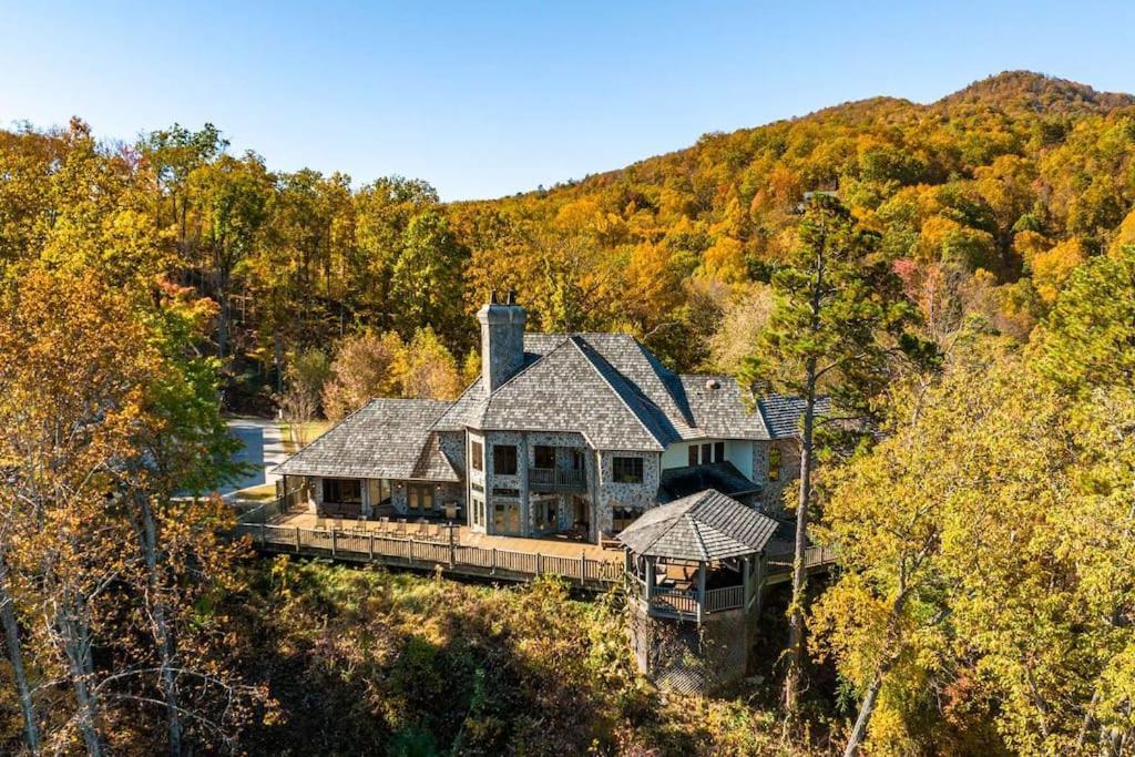 Вилла Mountain Bliss: Estate W/ Views~Firepit~Hot Tub~Gburg 5Min~3 Pools Гатлинбург Экстерьер фото